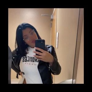 Meet your Posher, Lee